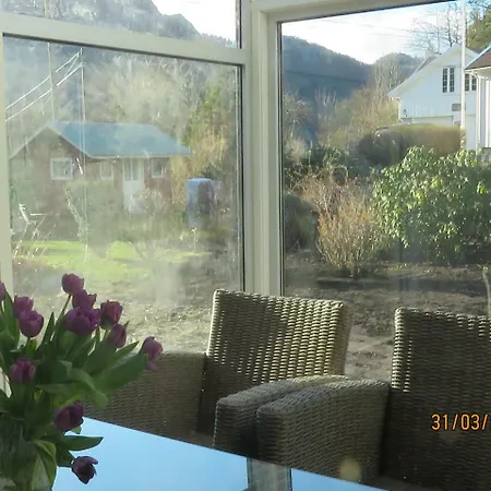 Ovstefjellsa Gard &aktivitet Senter Guest house *